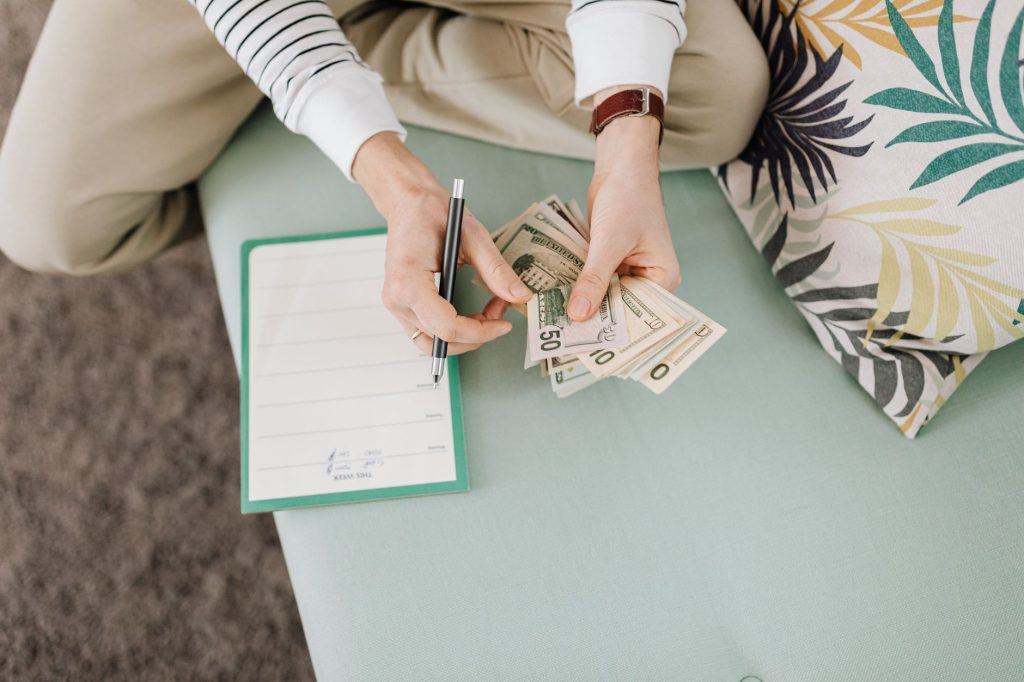 Gérer son budget courses hebdomadaire : méthode en 5 étapes