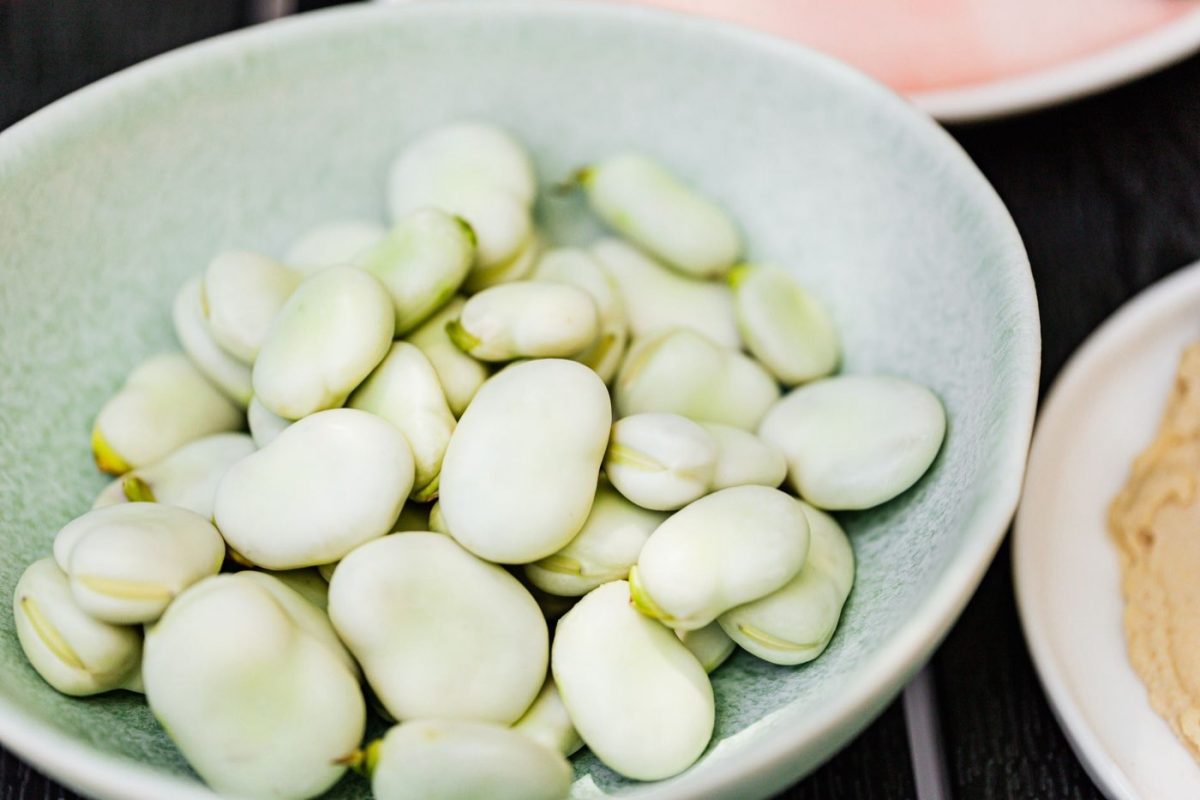 Salade protéinée de saison aux légumineuses et graines
